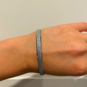 New! Silver bracelet extremely shiny lightweight